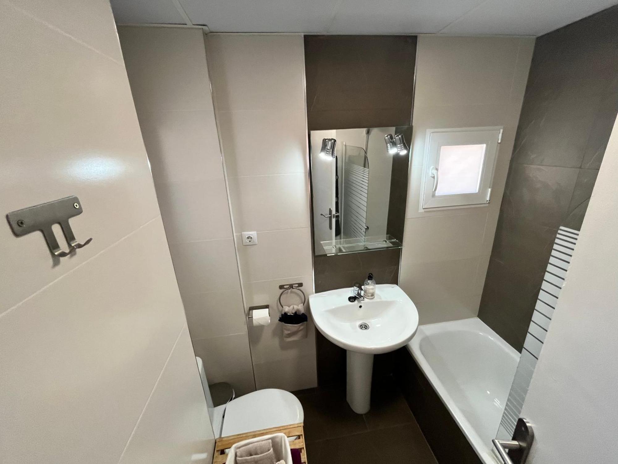 4 Bedrooms -Seneca Center Apartment Alicante Exterior foto